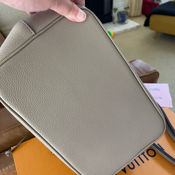 Authentic LV Neo Noe Bi-color - Picture 9 of 14